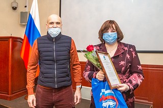 Дмитрий Голубков провел встречу с волонтерами Новоивановского