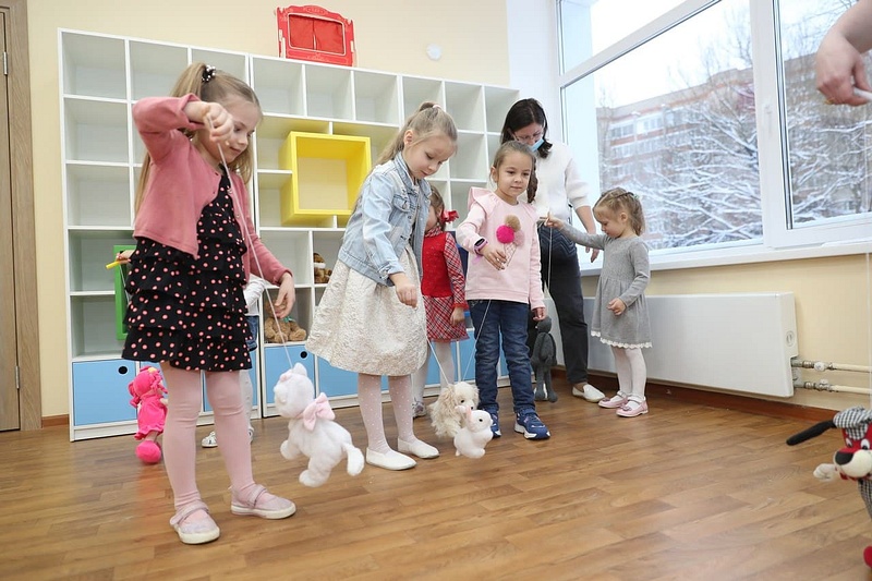Андрей Иванов открыл новый детский сад на 140 мест в Лесном городке, Январь