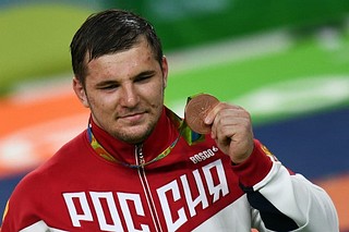 Одинцовский борец Сергей Семенов выиграл золото Чемпионата России