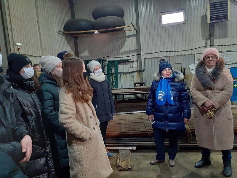В рамках акции «Мой выбор» школьники округа посетили базу «Одинцовского городского хозяйства», Январь
