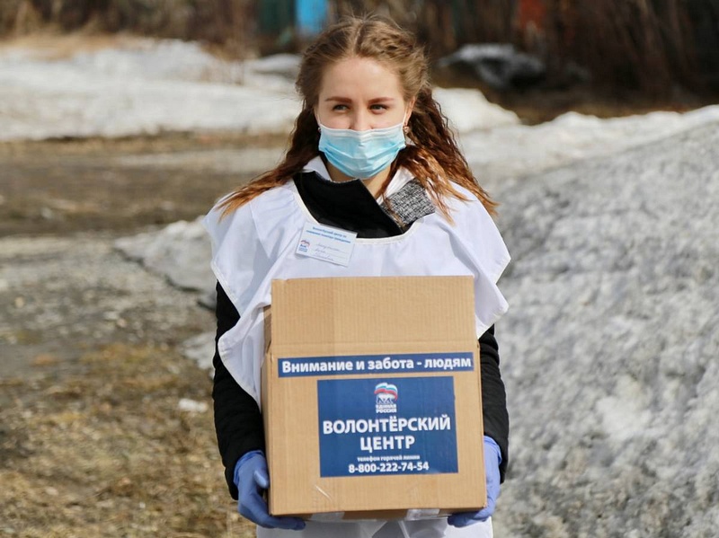 «Это моя благодарность России»: пять трогательных историй о том, как и почему студенты работают в волонтерских центрах в регионах, Январь