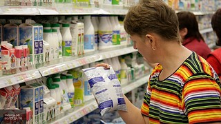 Роспотребнадзор проводит горячую линию по качеству молочной продукции в Подмосковье