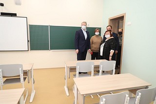 Проверка готовности нового корпуса школы, кабинет
