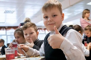 Ученики Одинцовского округа могут пройти опрос о качестве питания в школьных столовых