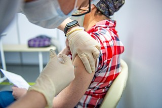 Вакцинация от COVID-19