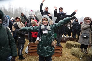 Более 16 тысяч человек проводили зиму масленичными гуляниями на Захаровской поляне