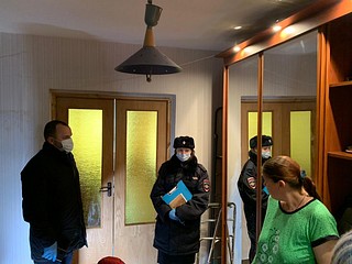 Полицейские и общественники провели рейд по семьям, состоящим на профилактическом учете