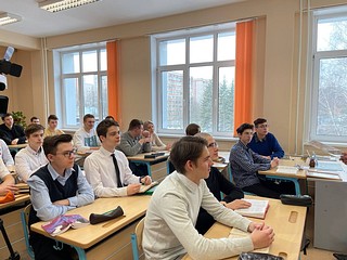 Участие в социально-творческом состязании принимали учащиеся 9-11 классов Лесногородской СОШ