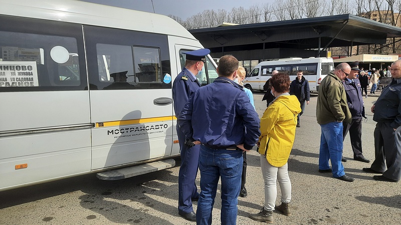Автобусы текст 2, Сотрудники Одинцовской администрации проверили маршрутные автобусы
