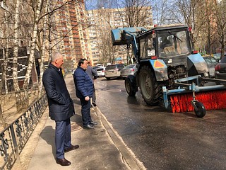 Одинцовские партийцы в ходе проверки качества ремонта и уборки дорог округа