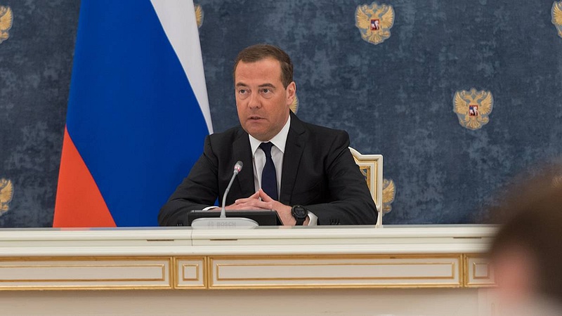 Председатель «Единой России» Дмитрий Медведев, Апрель