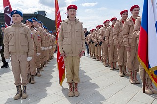 Слет военно-патриотический отрядов Подмосковья прошёл на Соборной площади Главного храма ВС