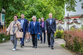 Андрей Иванов проверил готовность усадеб Вяземы и Захарово к Пушкинскому фестивалю
