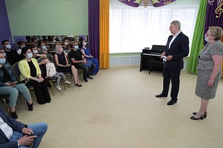 Глава Одинцовского городского округа Андрей Иванов пообщался с родителями первых воспитанников дошкольного учреждения