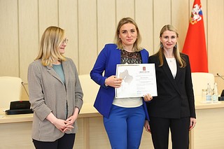 Семь одинцовских медработников получили сертификаты на приобретение жилья по соципотеке