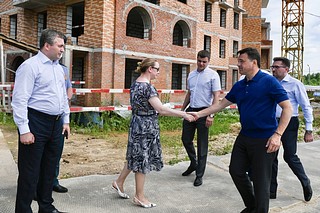 Глава региона проконтролировал сроки сдачи важных для жителей объектов