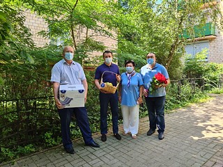Одинцовские партийцы навестили ветерана Великой Отечественной войны Ольгу Попову
