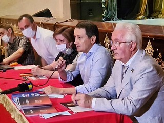 Лариса Лазутина провела встречу с сотрудниками 121-го Авиаремонтного завода в Старом городке
