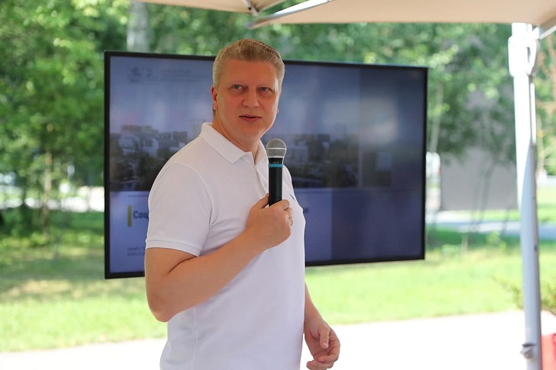 Газ текст 1, Глава Одинцовского округа провёл в парке Малевича встречу со старостами