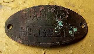Шильдик с данными машины: «У-2 № 14931»