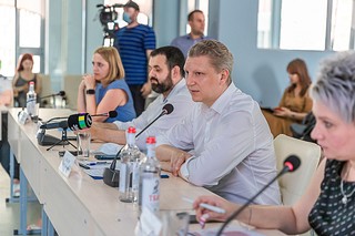 Глава Одинцовского городского округа Андрей Иванов провел рабочую встречу с инициативными жителями жилого комплекса «Сколковский» в микрорайоне Трехгорка