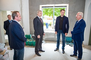 Одинцовские партийцы взяли на контроль ремонт отделения «Почты России» в поселке Ершово