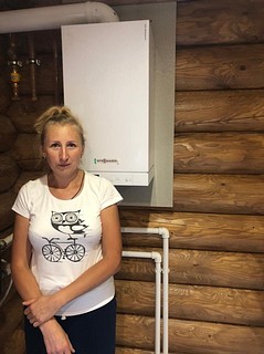 Догазификация населённых пунктов в Одинцовском городском округе продолжается. В рамках программы «Социальной газификации» работы сегодня ведутся в селе Жаворонки. Одной из тех, кто уже получил магистральный газ, стала местная жительница Анна Ерофеева