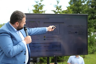 Собрание состоялось рядом с новым офисом социальной газификации в Часцах