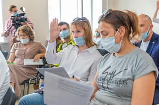 Заместитель главы Администрации муниципалитета Олег Дмитриев и главный врач Одинцовской областной больницы Андрей Фадеев встретились с жителями Звенигорода