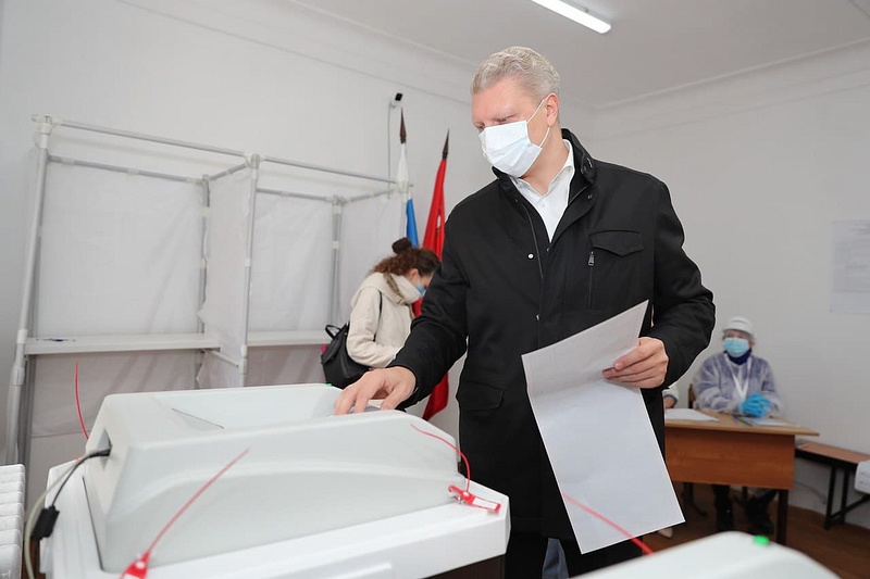 Андрей Иванов проголосовал на избирательном участке в селе Усово, Сентябрь