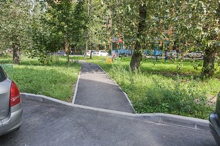 Дворовая территория