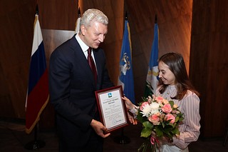 Андрей Иванов вручил почётные грамоты и благодарственные письма