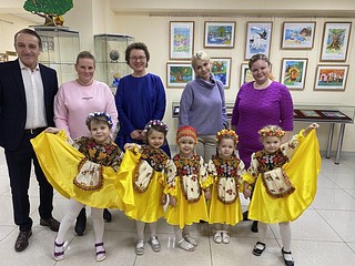 Единороссы приняли участие в организации и проведении праздника «Любимой маме» в Захарово