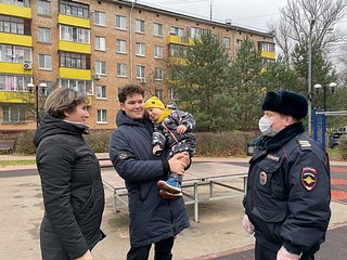 Акцию «День здоровья» провели сотрудники полиции в посёлке Барвиха