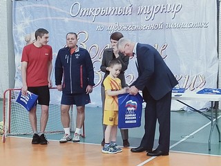 Встреча со спортсменами была приурочена к 20-летию «Единой России»