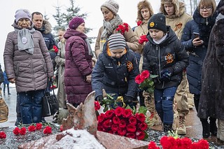 Возложение цветов