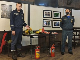 Профилактическая беседа с работниками парков