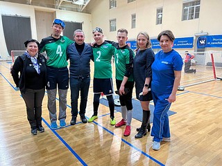 Активисты местного отделения партии