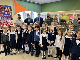 Фото: III Ежегодная выставка «Миниатюра для творческой молодежи» открылась в Барвихинской школе