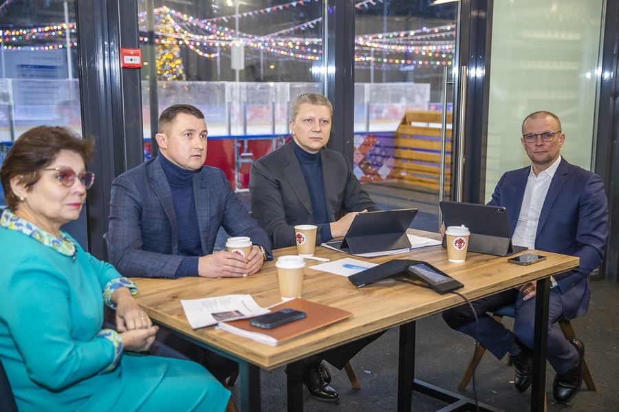 Видеосовещание по готовности катков к зимнему сезону провёл глава Одинцовского округа Андрей Иванов, Декабрь
