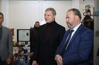 Министр энергетики Московской области Александр Самарин и глава Одинцовского округа Андрей Иванов приняли участие в запуске котельной в городе Одинцово