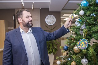 Фото: Андрей Иванов принял участие в благотворительной акции «Ёлка желаний»