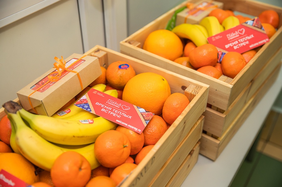 Ящики фруктовой «витаминной помощи», Январь