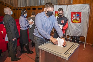 Участники встречи подвели итоги за период с марта 2019 года по декабрь 2021 года, а также обсудили цели и задачи на 2022 год
