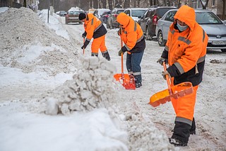 Уборка снега