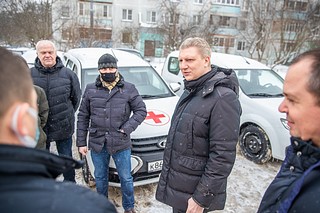 Глава Одинцовского округа сделал акцент на том, что очень важно в условиях пандемии обеспечить медицинский транспорт необходимым количеством водителей