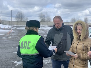 Водителям напомнили о правилах перевозки детей в автомобилях