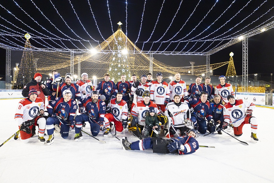 Открыли необычный турнир детские хоккейный команды из города Одинцово, 2022