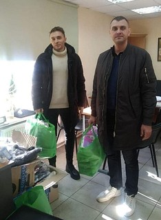 Сотрудники аппарата подмосковного омбудсмена доставили гуманитарную помощь беженцам, размещенным в Клину