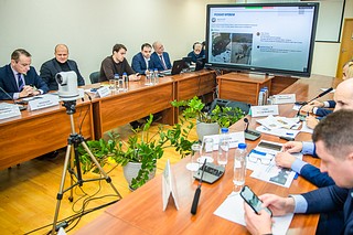 На еженедельном совещании в Звенигороде отметили снижение числа постов, связанных с «зимними» темами